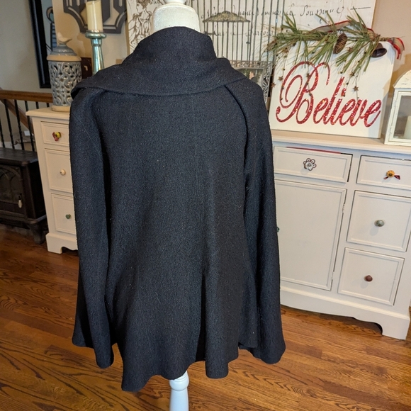 Sandro Boiled Wool Swing Jacket Plus Size Designer Minimalist Sz 1x - Picture 5 of 11